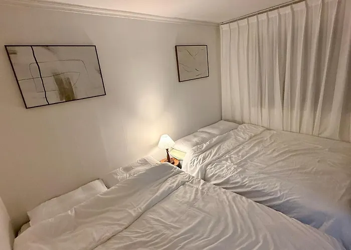 Hongdae 3br For 6 Apartment *